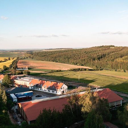 Bilichov Hotel ภายนอก รูปภาพ