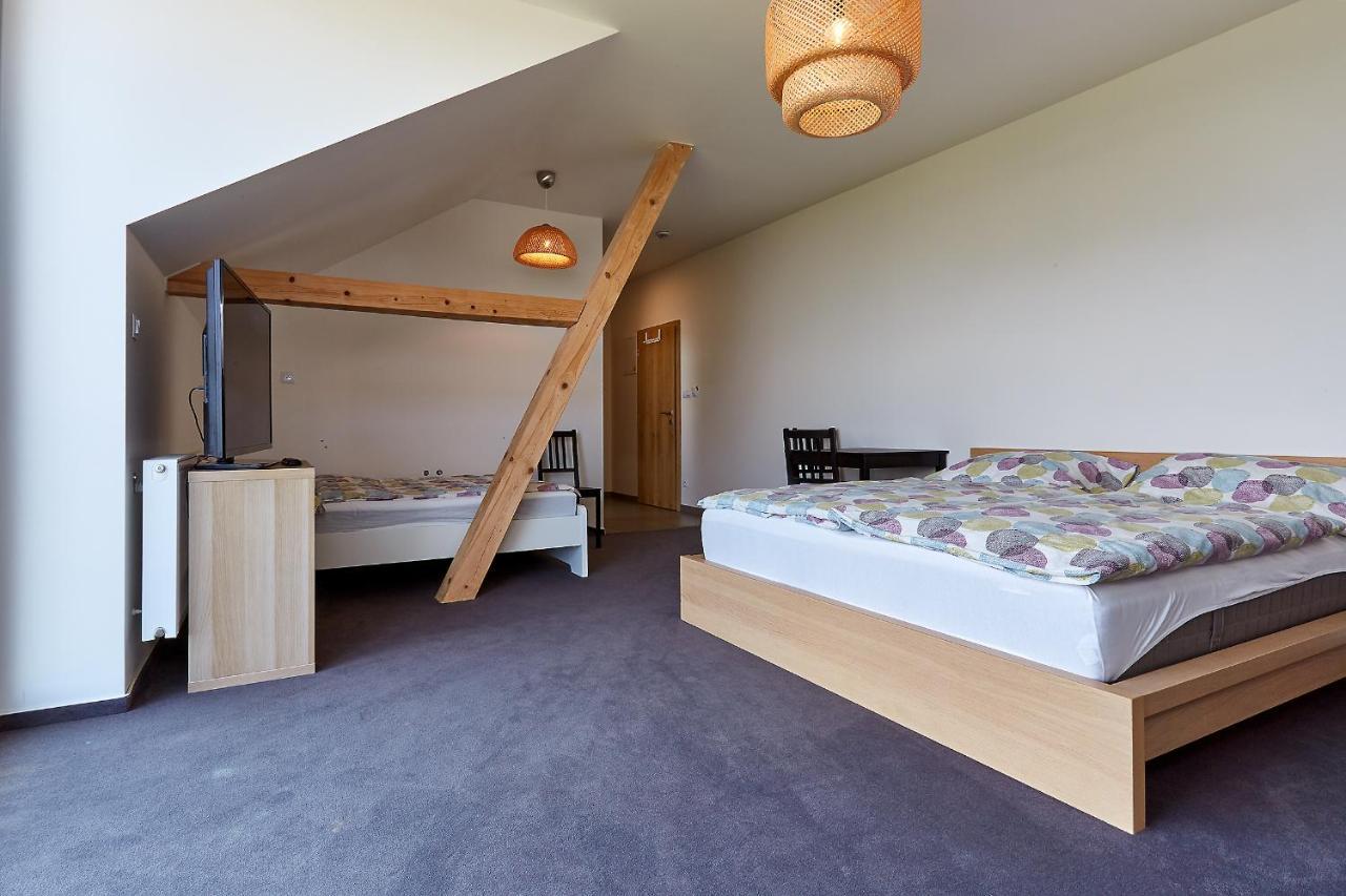 Bilichov Hotel ภายนอก รูปภาพ