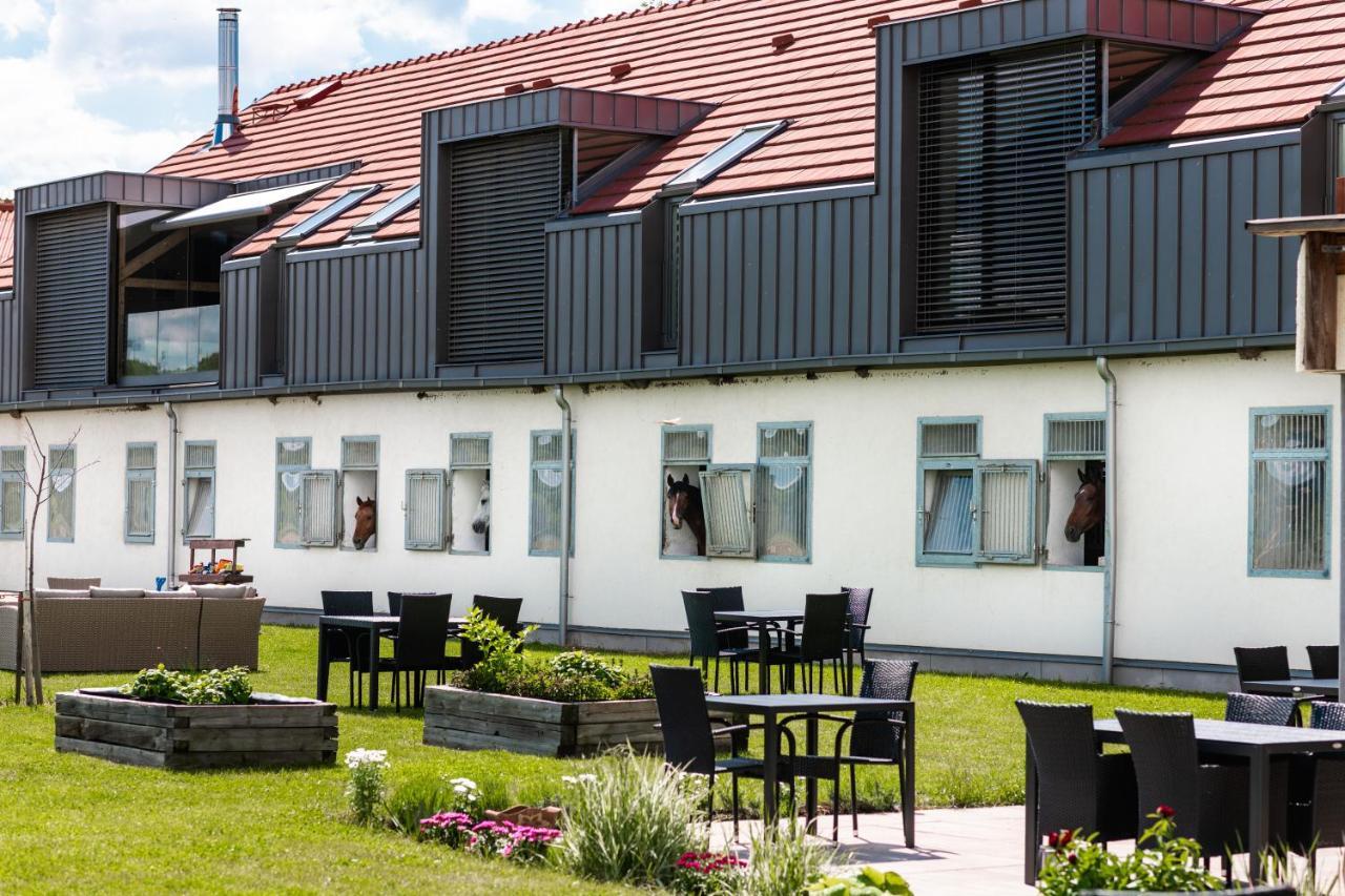 Bilichov Hotel ภายนอก รูปภาพ